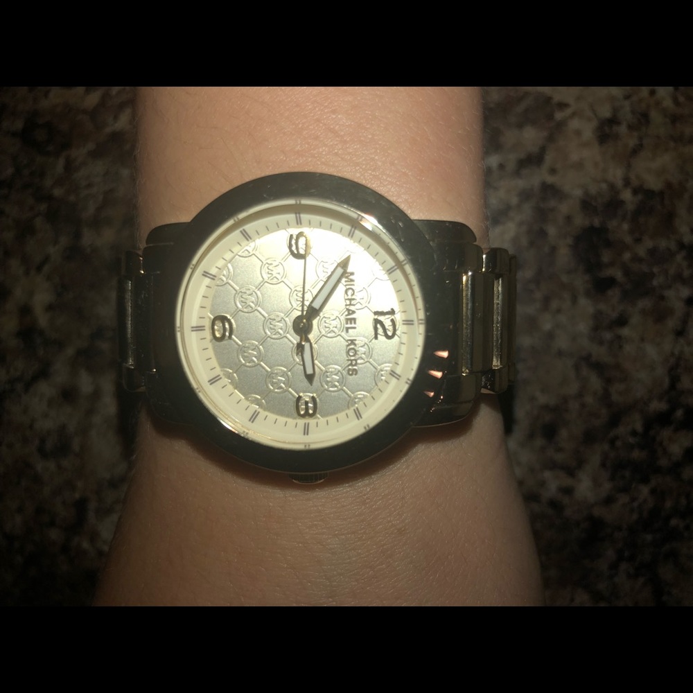 Michael Kors watch - Picture 4 of 8